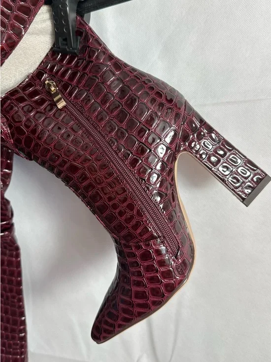 Burgundy Croc-Embossed Slouchy Knee Boots size 6 - Picture 5 of 5